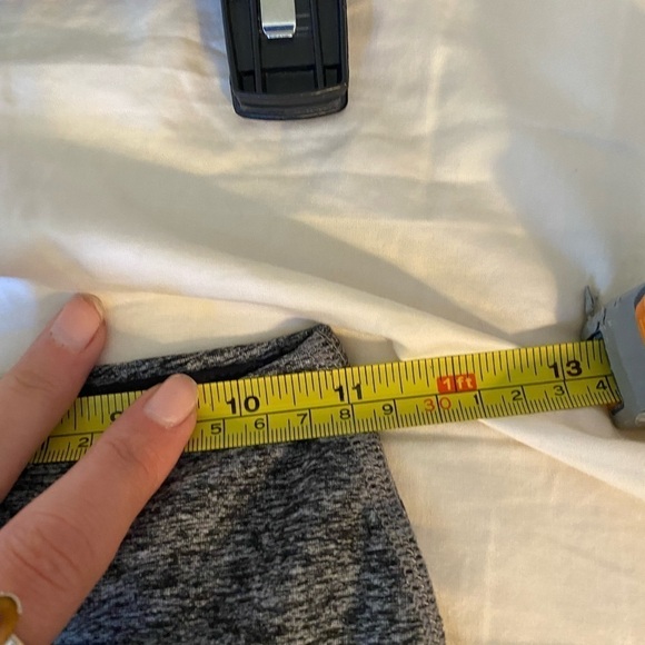 Beyond Yoga Women’s Space Dye Heathered Grey Leggings Size M Athletic Crop Tight - Picture 10 of 10